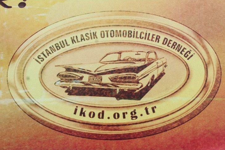 Ayvalık’ta Klasik Otomobiller Görücüye Çıktı G5