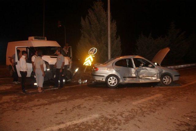 Elazığ’da Trafik Kazası: 6 Yaralı