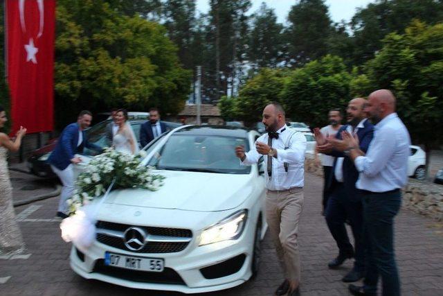 Antalya’da Düğün Takılarına Nafaka Haczi