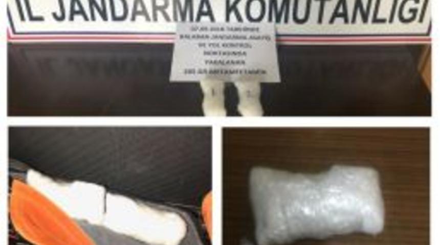 Jandarma Yol Kontrol&uuml;nde 205 Gram Metamfetamin Ele Ge&ccedil;irdi