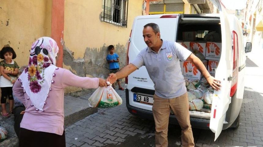 B&uuml;y&uuml;kşehir&rsquo;den Dar Gelirli Ailelere Meyve İkramı