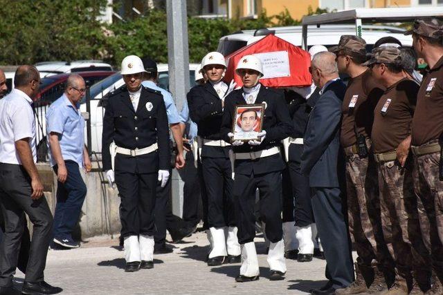 Şehit Polis Memuru İçin Emniyette Tören Düzenlendi