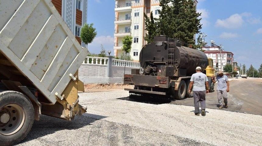 Kepez Belediyesi&rsquo;nden Habibler&rsquo;e 20 Bin Metrekare Asfalt