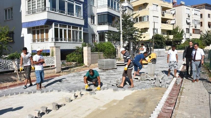 Edremit Belediyesi Bir Ayda 80 Bin Metrekare Parke Taş D&ouml;şedi
