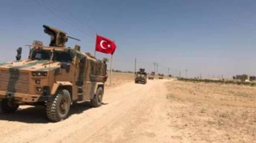 Tsk:"t&uuml;rk Silahlı Kuvvetleri Ve Abd Silahlı Kuvvetleri Unsurları Tarafından, Fırat Kalkanı Harek&acirc;t Alanı İle M&uuml;nbi&ccedil; Arasında Kalan Hatta 25 Ağustos 2018 Tarihinde 35&rsquo;inci Koordineli/bağımsız Devriye Faaliyeti İcra Edilmiştir".