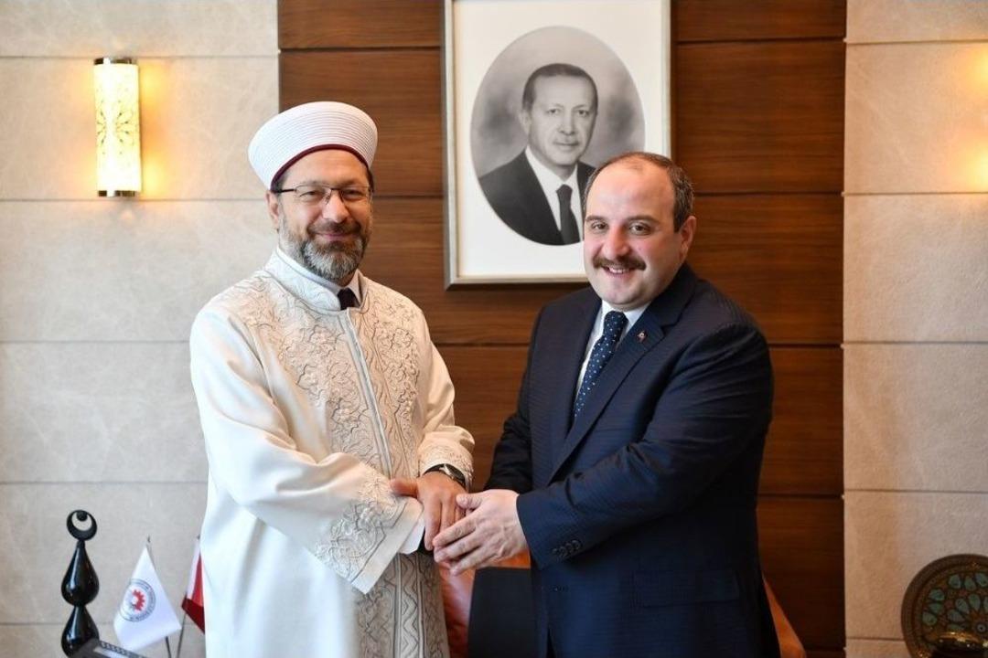 Bakanlardan Tdv&rsquo;ye Kurban Bağışı