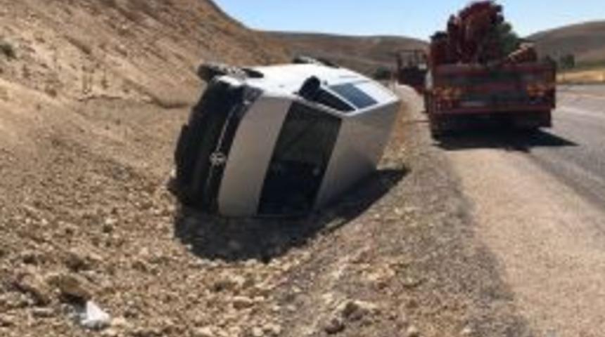 G&uuml;r&uuml;n&rsquo;de Minib&uuml;s Devrildi