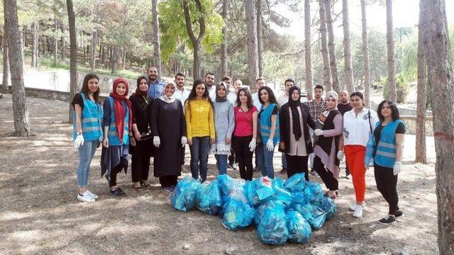 Ak Parti’den Çevre Temizliği Çalışması