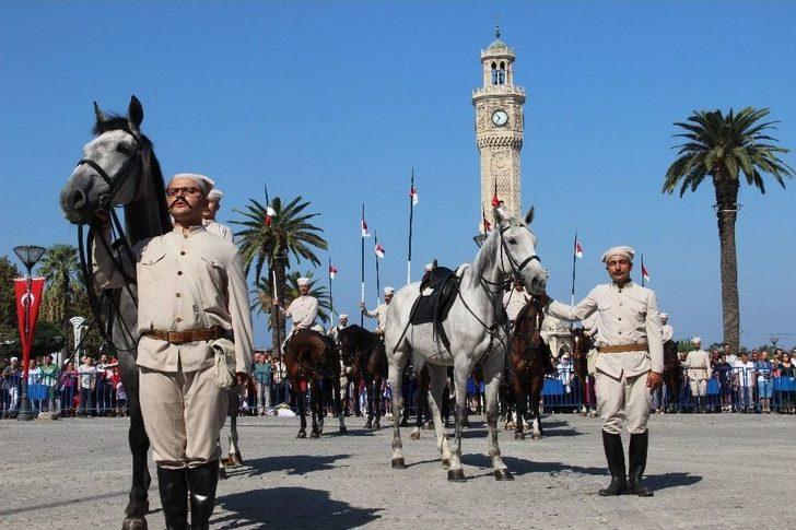 İzmir’in İşgalden Kurtuluşunun Yıl Dönümünde Duygulandıran Tören G5