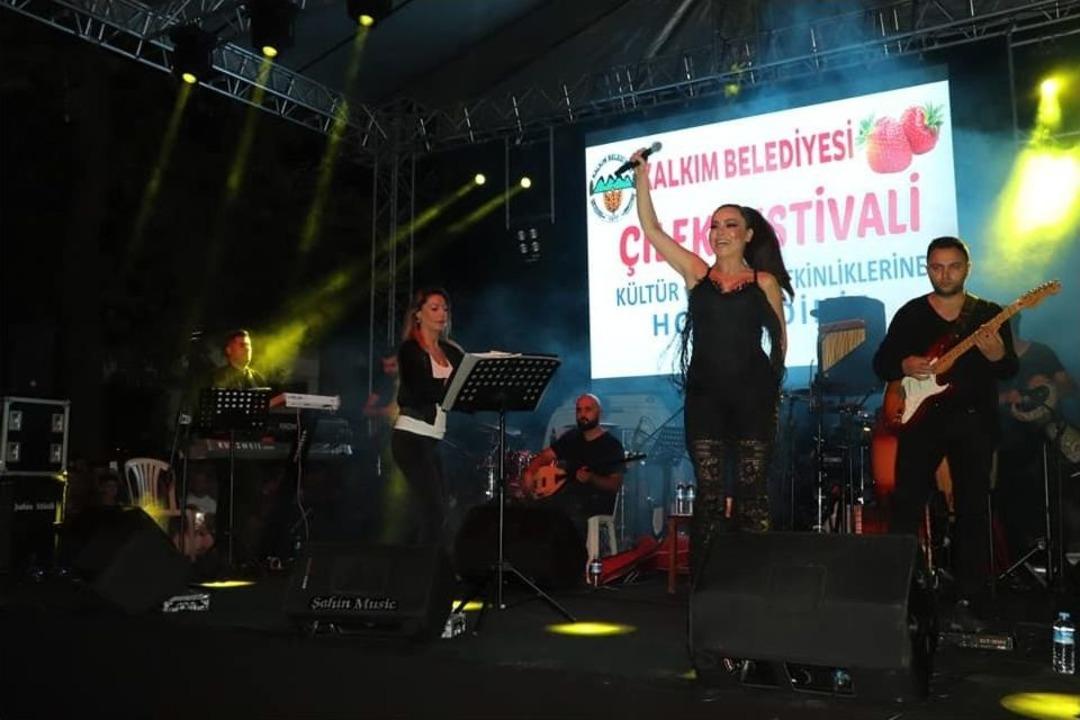 Lara S&ouml;yledi Kalkım Coştu