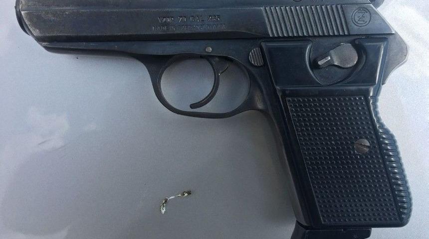 Taziye Evine Kurşun Yağdıran 2 Şahıs Jandarmadan Ka&ccedil;amadı