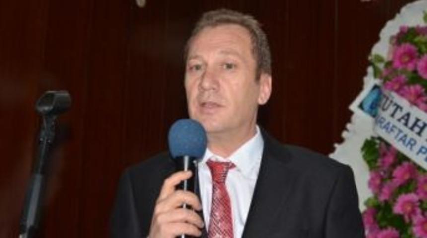 K&uuml;tahyaspor Kul&uuml;b&uuml; Başkanı Ahmet Tekdemir: Olağan&uuml;st&uuml; Genel Kurul Kararı Almak Zorunda Kaldık