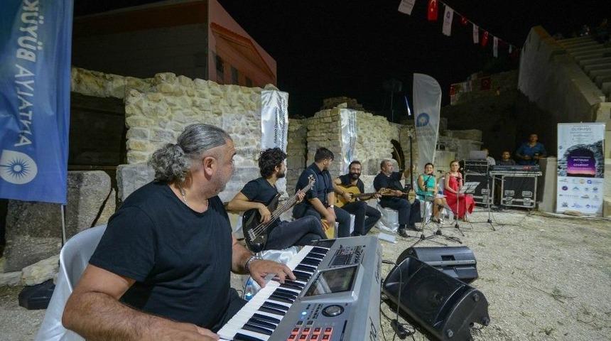 Rhodiapolis Antik Kenti K&uuml;lt&uuml;rel Etkinliklerle Canlandı