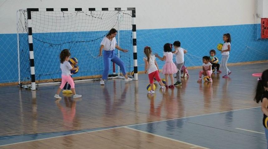 Odunpazarı’nda Minikler Spor Yapmanın Keyfini Yaşıyor