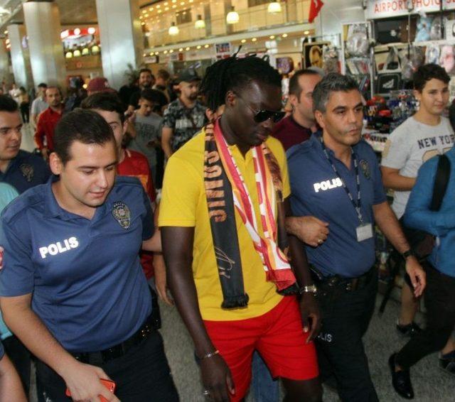 Gomis İstanbul’dan Ayrıldı