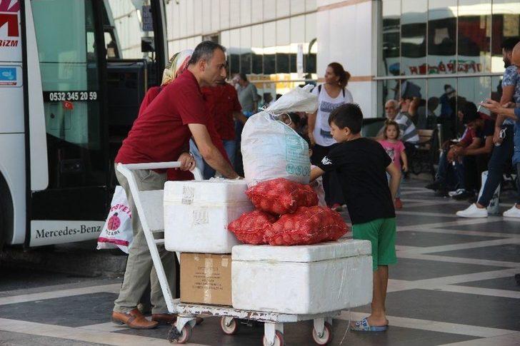 Şanlıurfa Otogarında Bayram Dönüşü Yoğunluğu G1