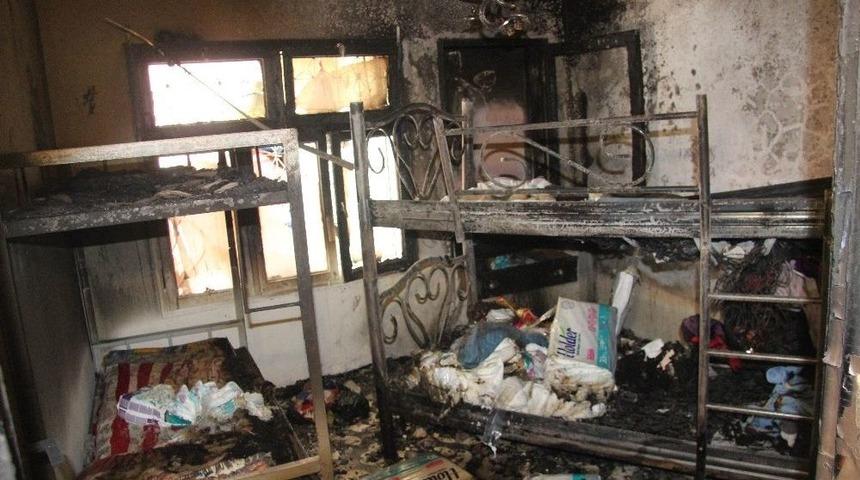 Kilis&rsquo;te Suriyeli Ailenin Evinde Yangın: 1 &Ouml;l&uuml;