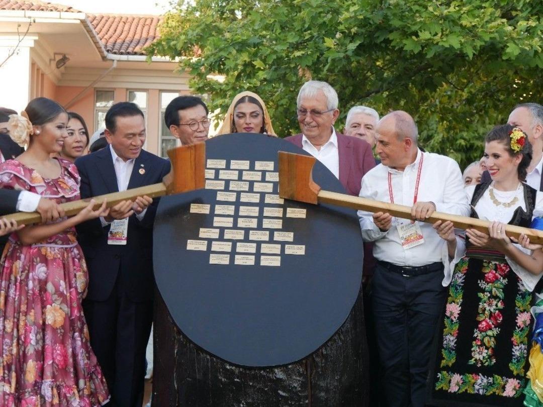 B&uuml;y&uuml;k&ccedil;ekmece Festivali Muhteşem G&ouml;rsel Ş&ouml;lenle Başladı