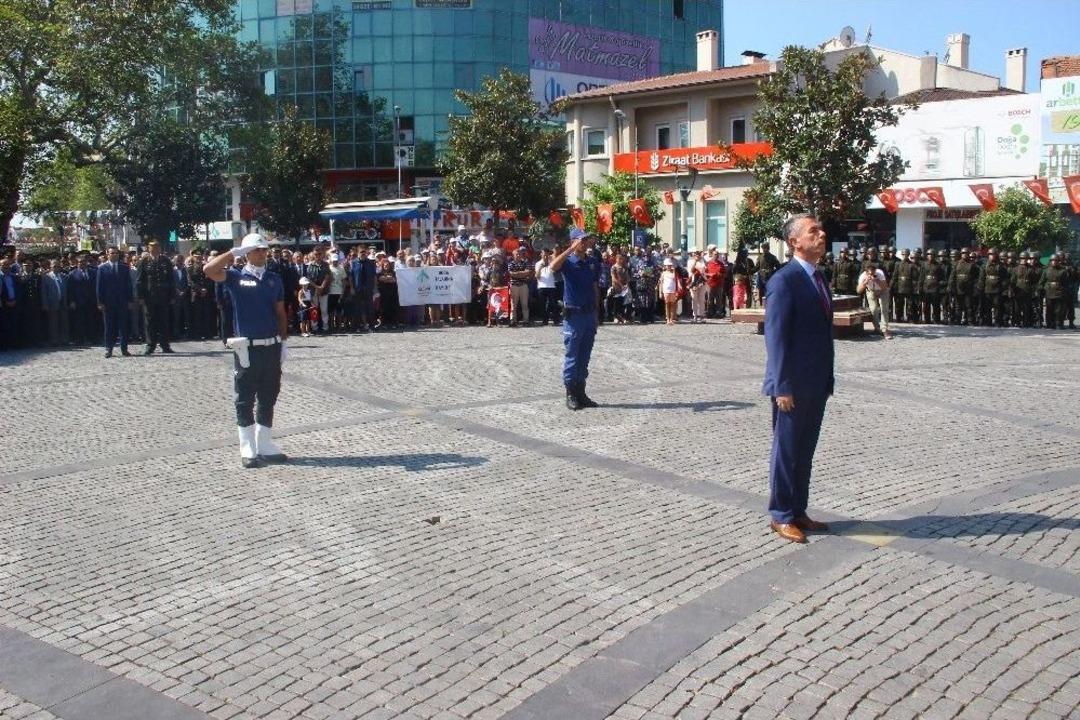 Edremit&rsquo;te 96. Yıl Coşkuyla Kutlandı