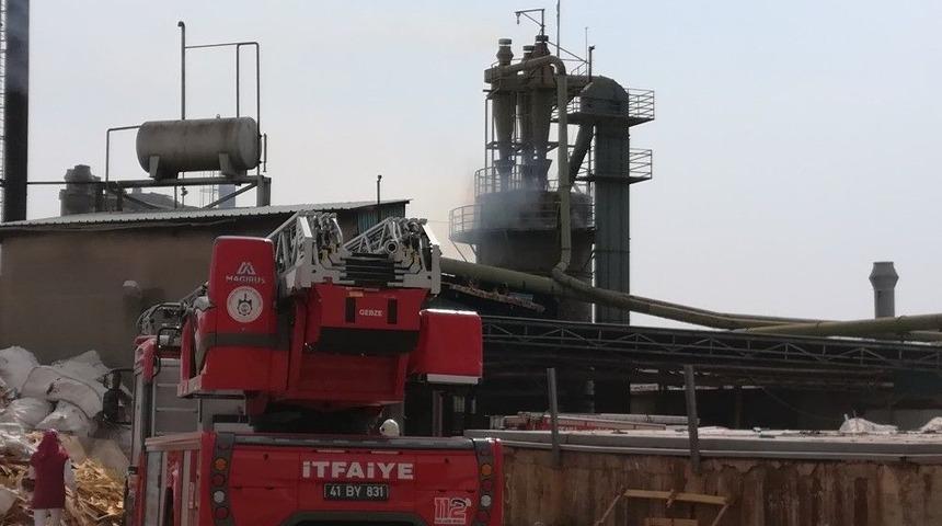 Kereste Fabrikasında Çıkan Yangın Paniğe Sebep Oldu