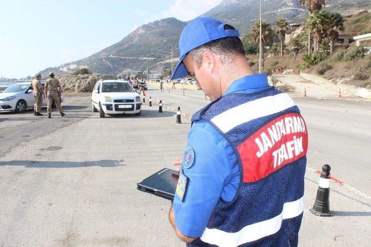 Jandarmadan ’drone’li Trafik Denetimi G4