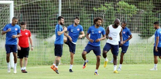 Antalyaspor’da Hazırlık Maçına Çıkacak