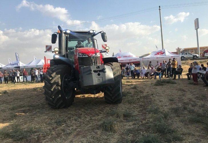 Tarla Gününde Traktörler Görücüye Çıktı G2