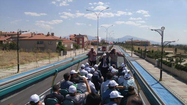 Bolvadin’de Şehitler Caddesi Törenle Açıldı