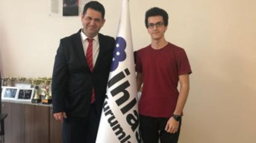 Yks T&uuml;rkiye Birincisi İhlas Kolejinden