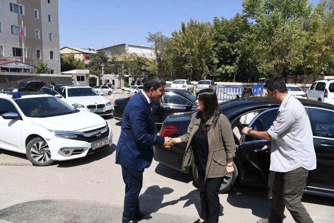 Sarıeroğlu&rsquo;ndan Muş Belediyesine Ziyaret