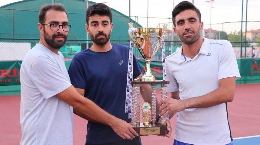 Teniste Malatya Sporcuların Başarısı