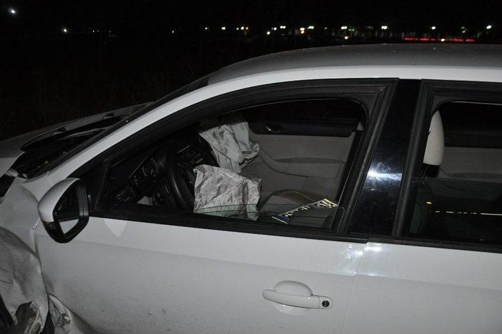 Kaza Sonrası Tarlaya Uçan Otomobilde 1’i Ağır 4 Kişi Yaralandı G2