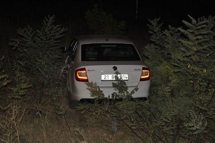 Kaza Sonrası Tarlaya Uçan Otomobilde 1’i Ağır 4 Kişi Yaralandı G4