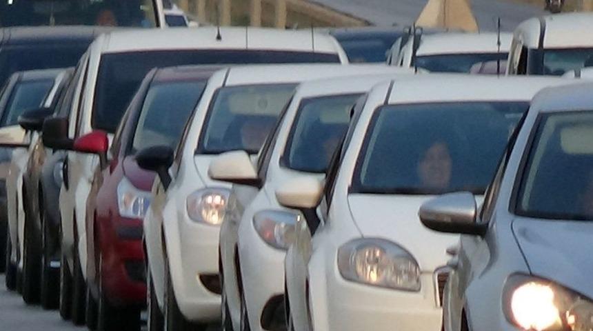 Ankara-bursa Yolunda Bayram Yoğunluğu