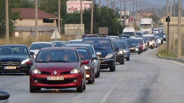 Ankara-bursa Yolunda Bayram Yoğunluğu