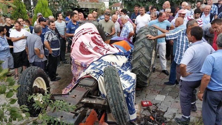 Traktörün Altında Kalan Sürücünün Yakınlarının Feryatları Yürekleri Dağladı G1