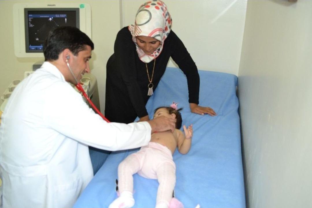 Kalbinde 9 Adet T&uuml;m&ouml;r İle Doğan Bebek Sağlığına Kavuşuyor