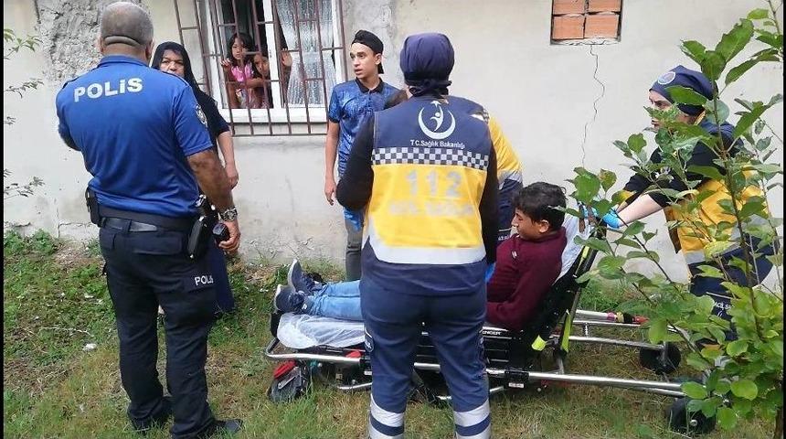 Y&uuml;ksekten D&uuml;şen &Ccedil;ocuk Yaralandı