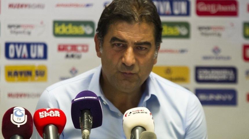 &Uuml;nal Karaman: &ldquo;mete Hocanın Hata Yaptığını D&uuml;ş&uuml;n&uuml;yorum&rdquo;