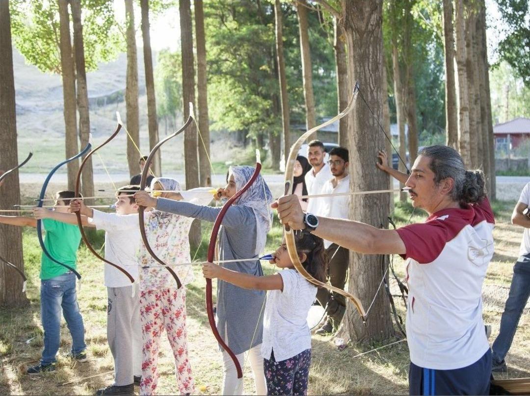 Ahlat&rsquo;ta Ok&ccedil;uluğa İlgi Artıyor