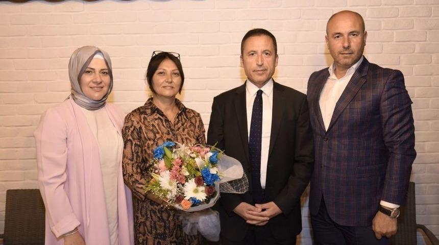 Tekkek&ouml;y&rsquo;de İstanbul Vali Yardımcılığına Atanan &Ouml;zt&uuml;rk İ&ccedil;in Veda Yemeği