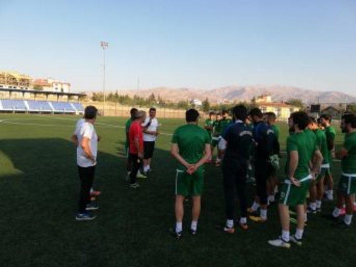 Yeşilyurt Belediyespor’da Pütürge Belediyespor Maçı Hazırlıkları Sürüyor