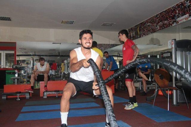 Eskişehirspor Fitness Ve Aerobik &Ccedil;alıştı 1