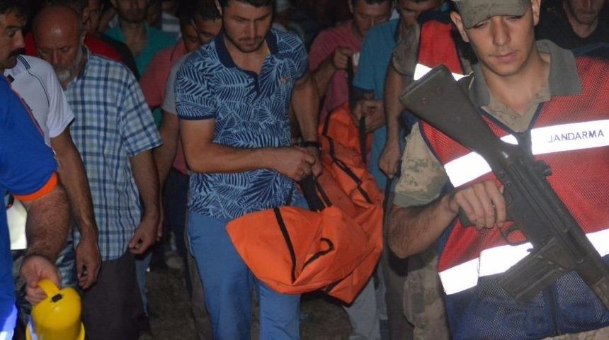 7 Yaşındaki &Ccedil;ocuk Derede Boğuldu