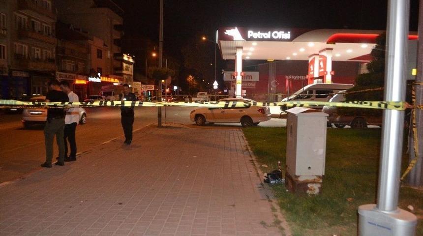 Alkoll&uuml; Şahıs Camiyi Ateşe Verdi