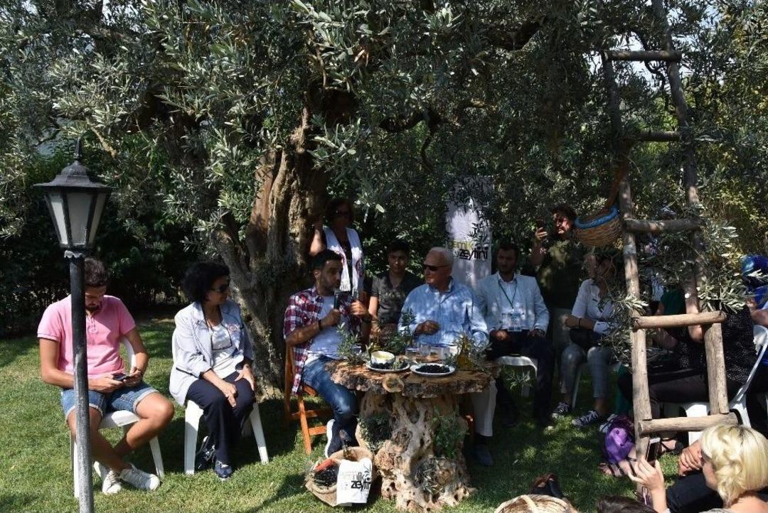 Arda T&uuml;rkmen Zeytin Festivaline Konuk Oldu