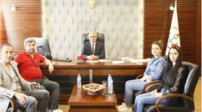 Yeni Müdür Gür Tebrikleri Kabul Etti