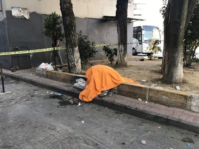 Beyoğlu’nda Madde Bağımlısı Şahıs Sokak Ortasında Ölü Bulundu