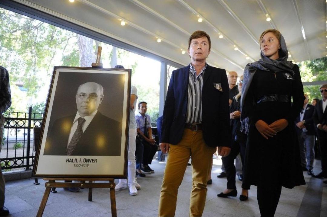 İş Adamı Halil İbrahim &Uuml;nver Son Yolculuğuna Uğurlandı