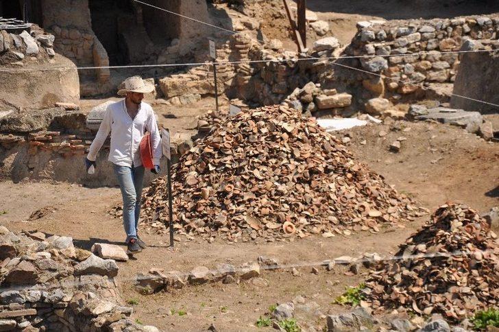 Paha Biçilemeyen Çinilerin Üretildiği Fırınlarda Kazılar Yeniden Başladı G3